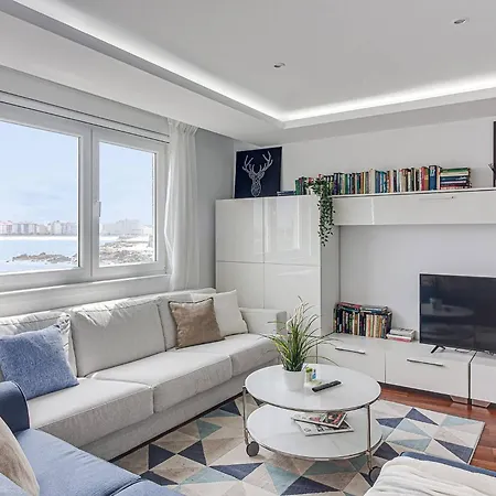 Riazor Ocean View Apartment *